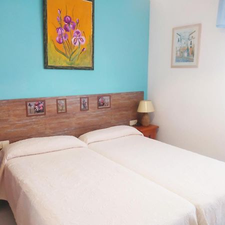 Apartamentos Esmeralda 2 Calp Extérieur photo