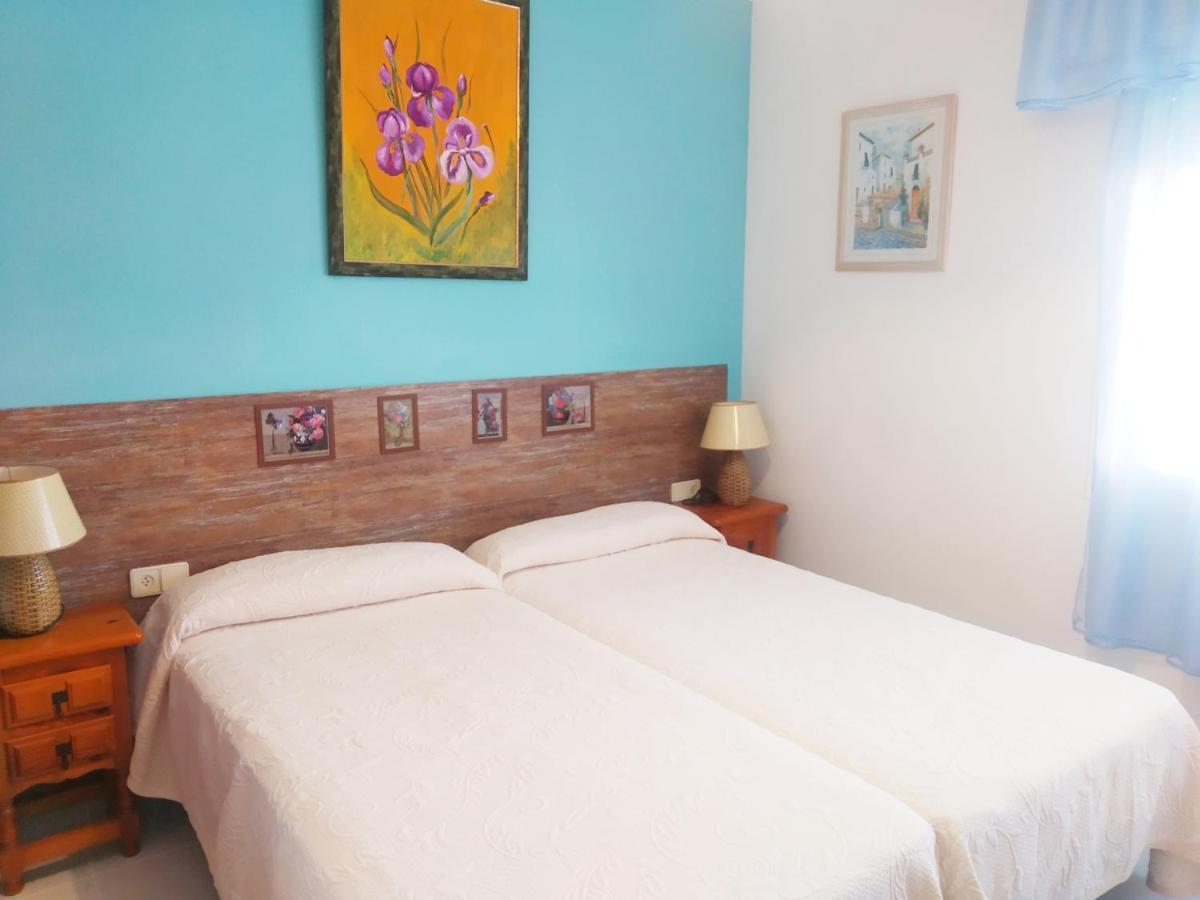 Apartamentos Esmeralda 2 Calp Extérieur photo