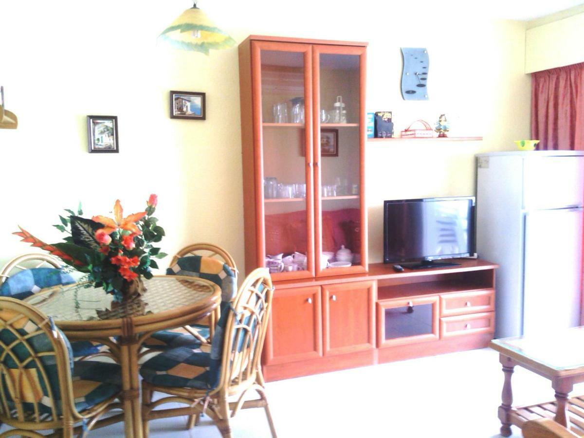 Apartamentos Esmeralda 2 Calp Extérieur photo