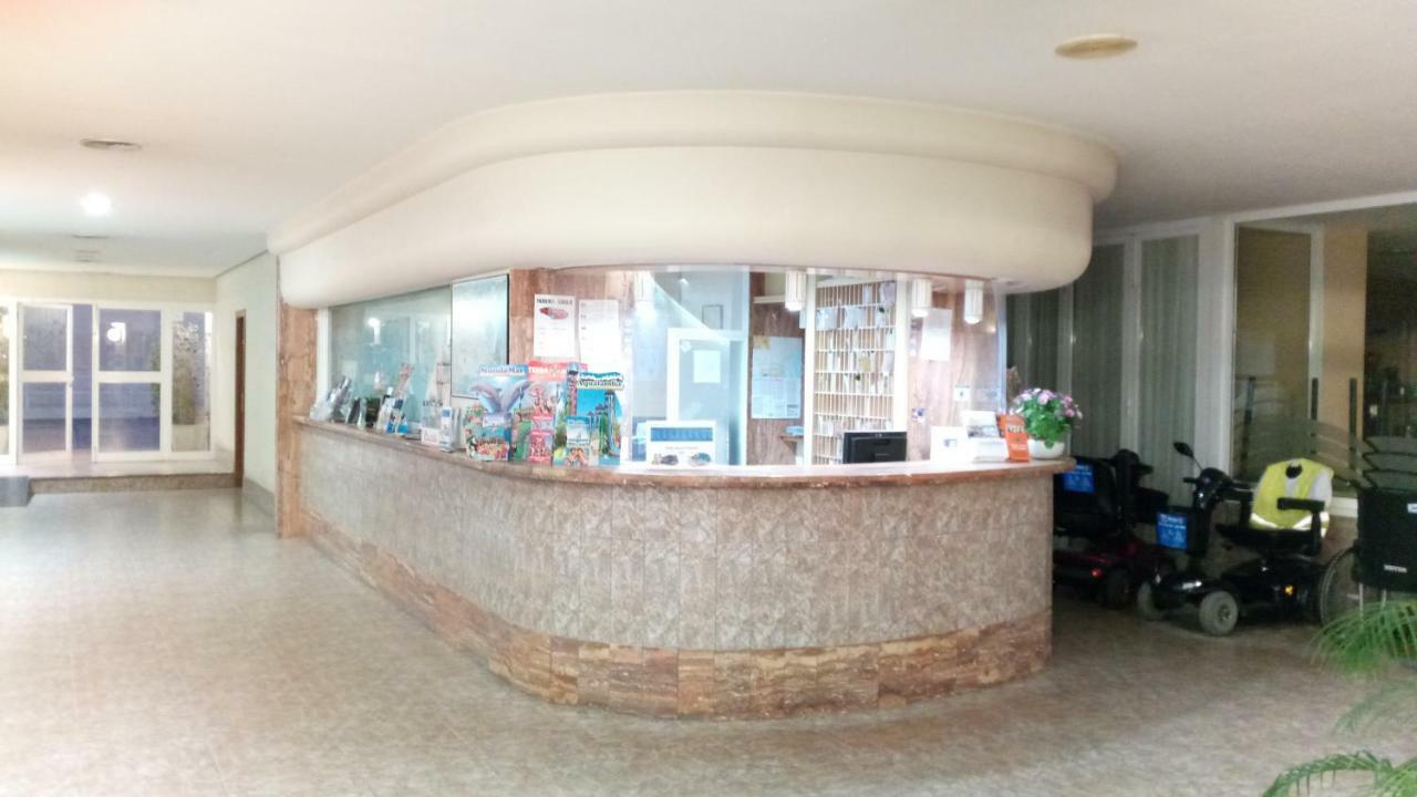Apartamentos Esmeralda 2 Calp Extérieur photo